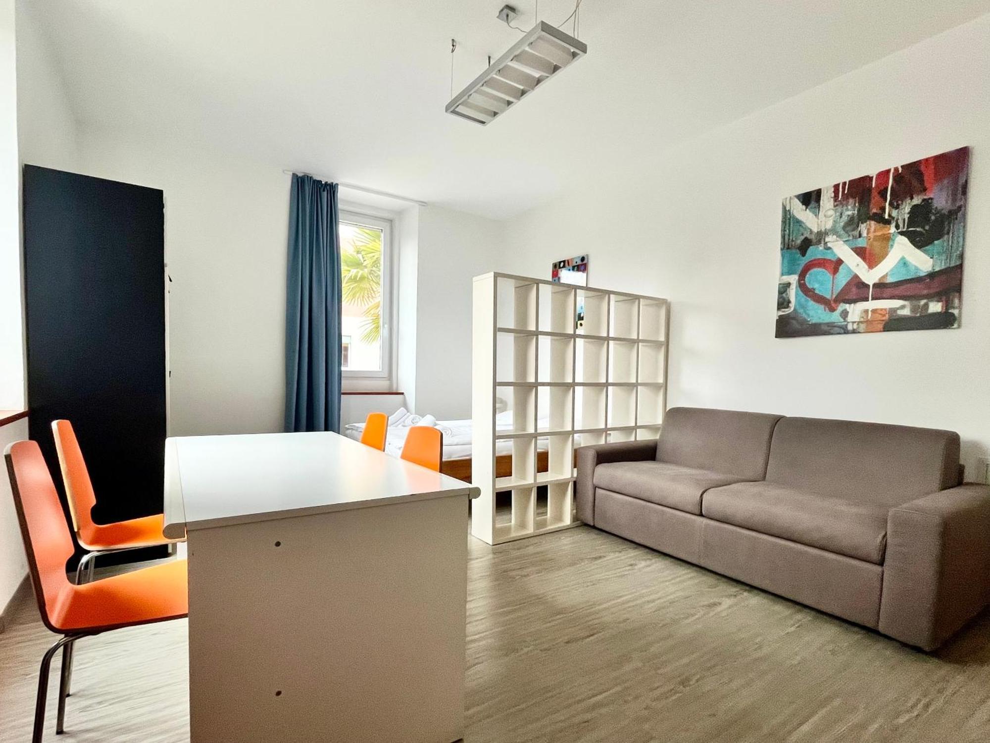 Guesthouse University By Lr - Self Check In Lugano Buitenkant foto
