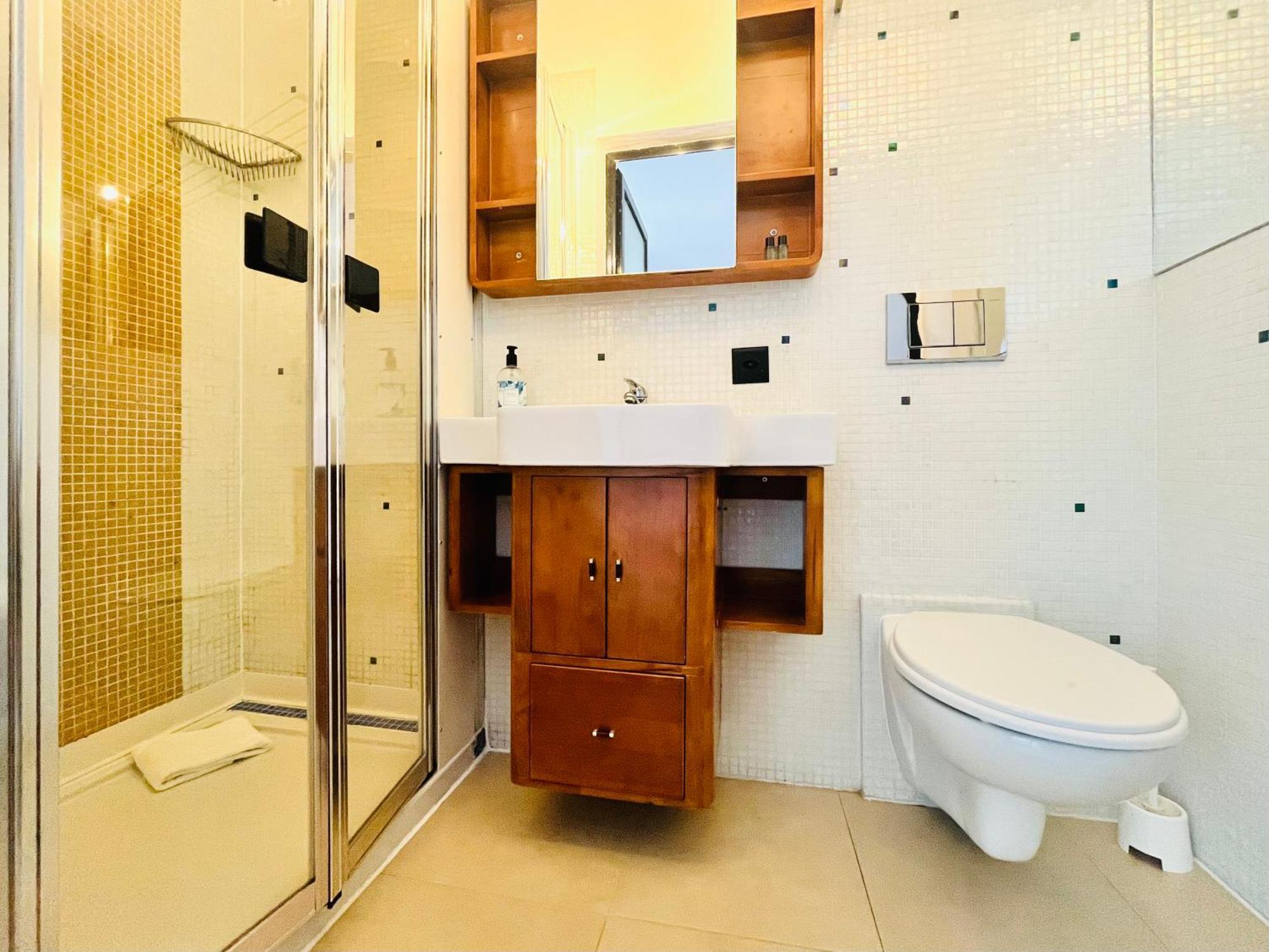 Guesthouse University By Lr - Self Check In Lugano Buitenkant foto